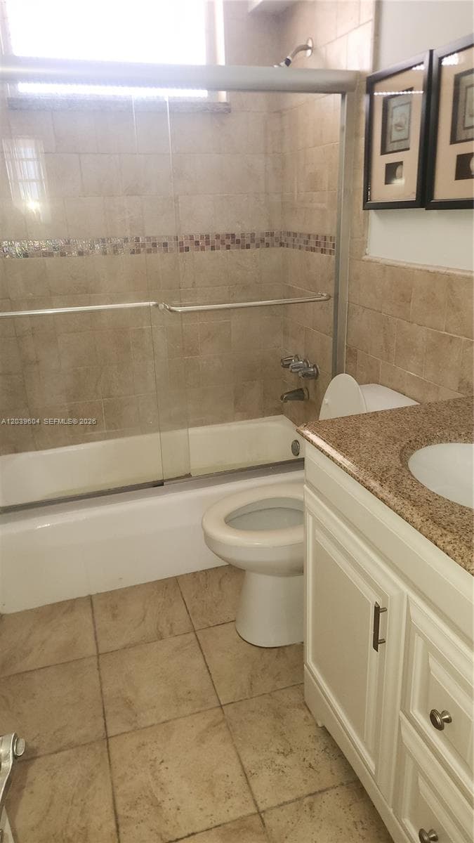 2920 Point East Dr N607 photo 17