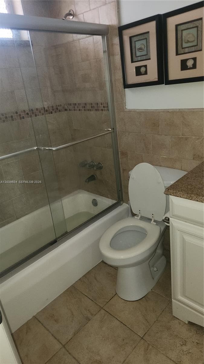 2920 Point East Dr N607 photo 16