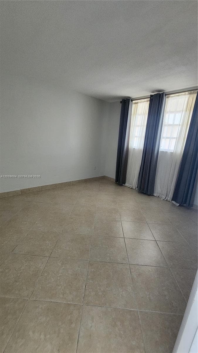 2920 Point East Dr N607 photo 11
