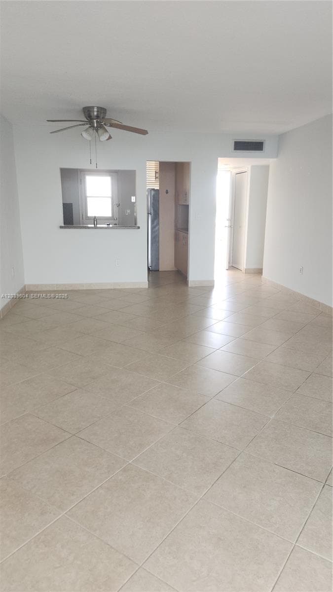 2920 Point East Dr N607 photo 4