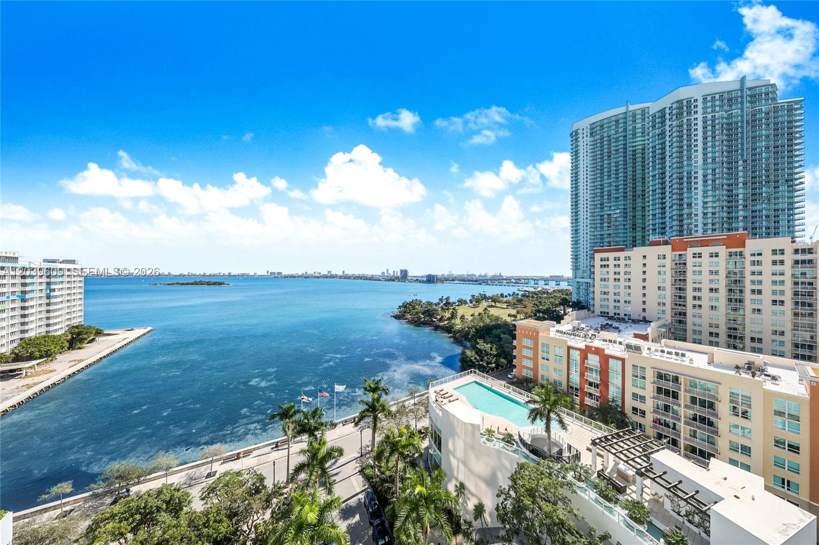 2020 N Bayshore Dr 1708 photo 1