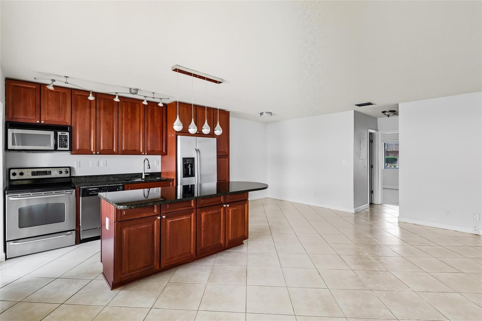 2881 NE 32nd Street 119 photo 14