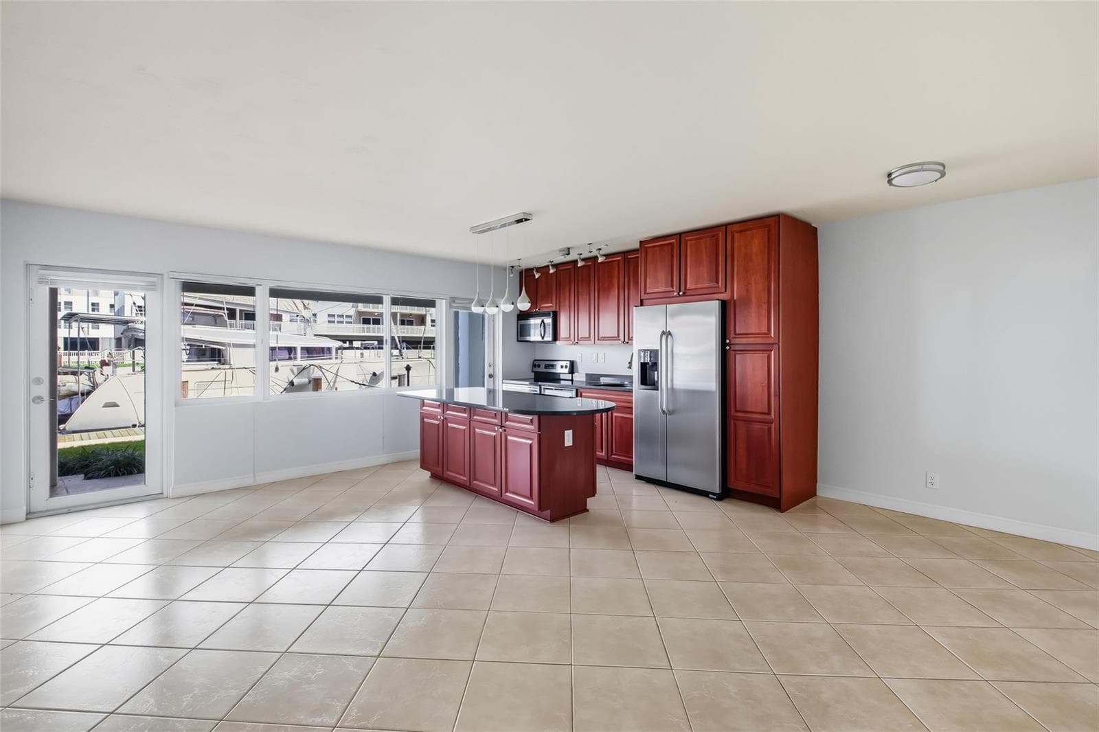 2881 NE 32nd Street 119 photo 15