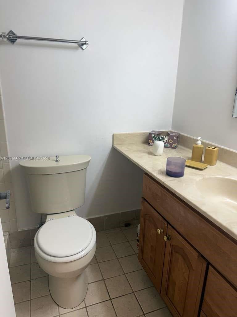 2 Briarwood Cir 212 photo 6