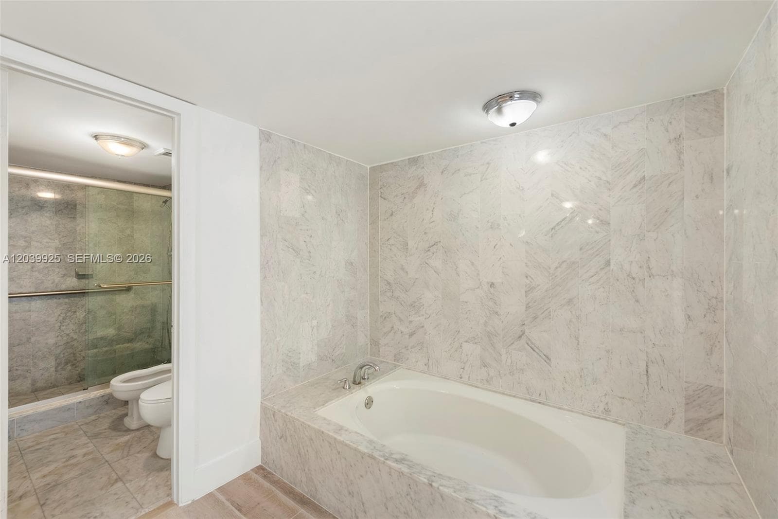 600 Grapetree Dr 7ES photo 19