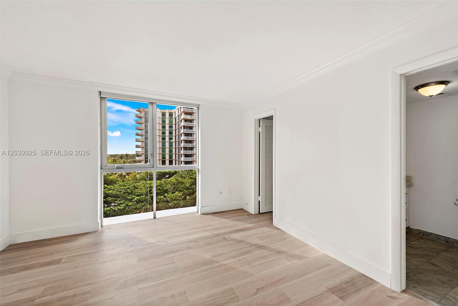 600 Grapetree Dr 7ES photo 25