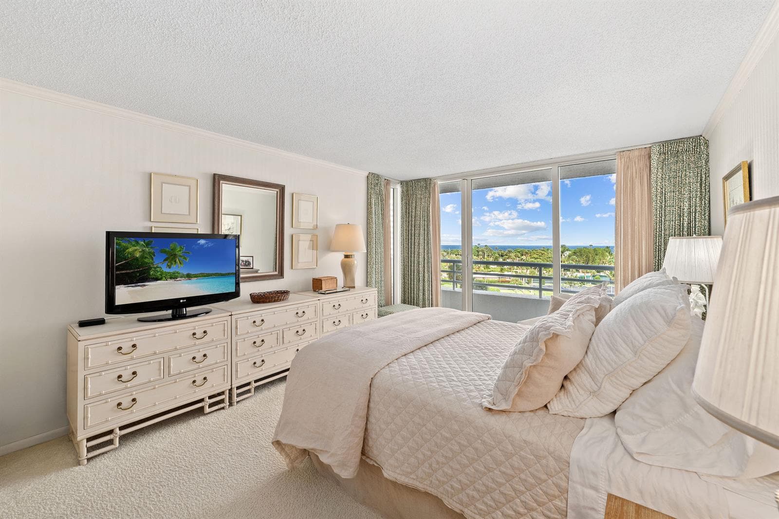 4201 N Ocean Boulevard 508 photo 10