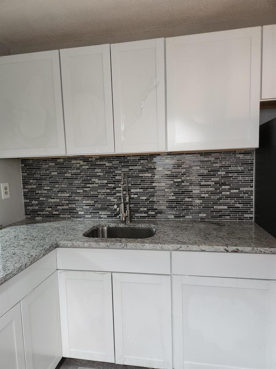 2606 Garden Drive S 304 photo 12