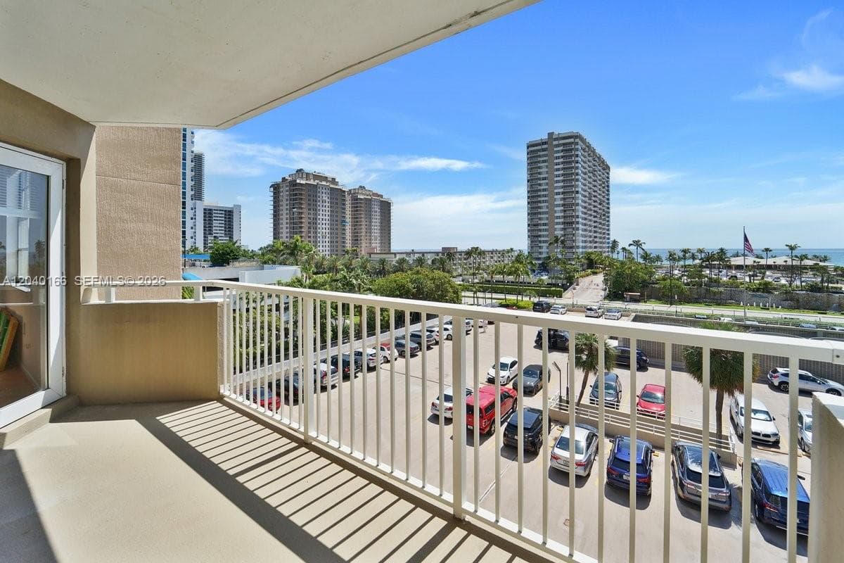 1965 S Ocean Dr 4G photo 7