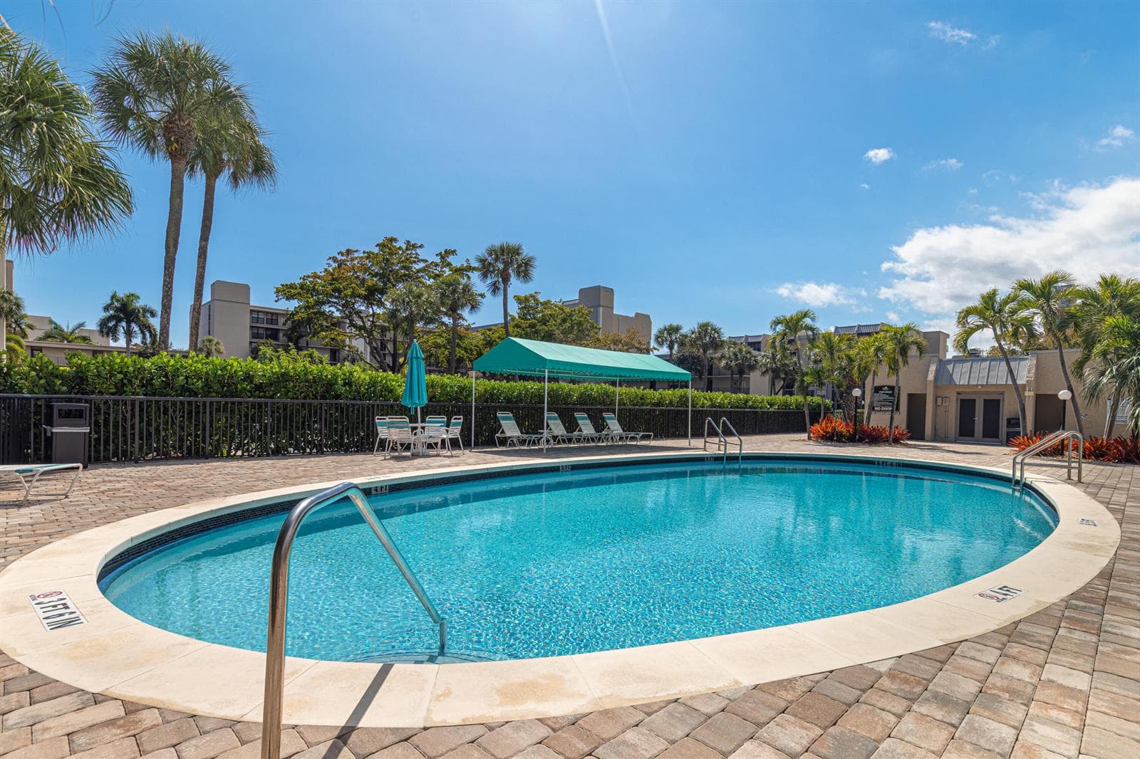 6 Royal Palm Way 211 photo 5