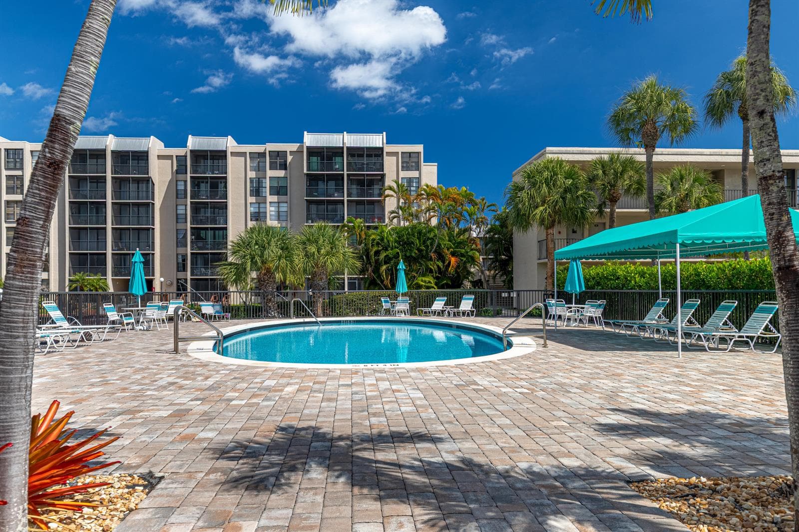 6 Royal Palm Way 211 photo 4