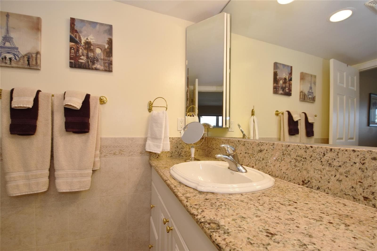 3111 NE 51st Street 405c photo 24