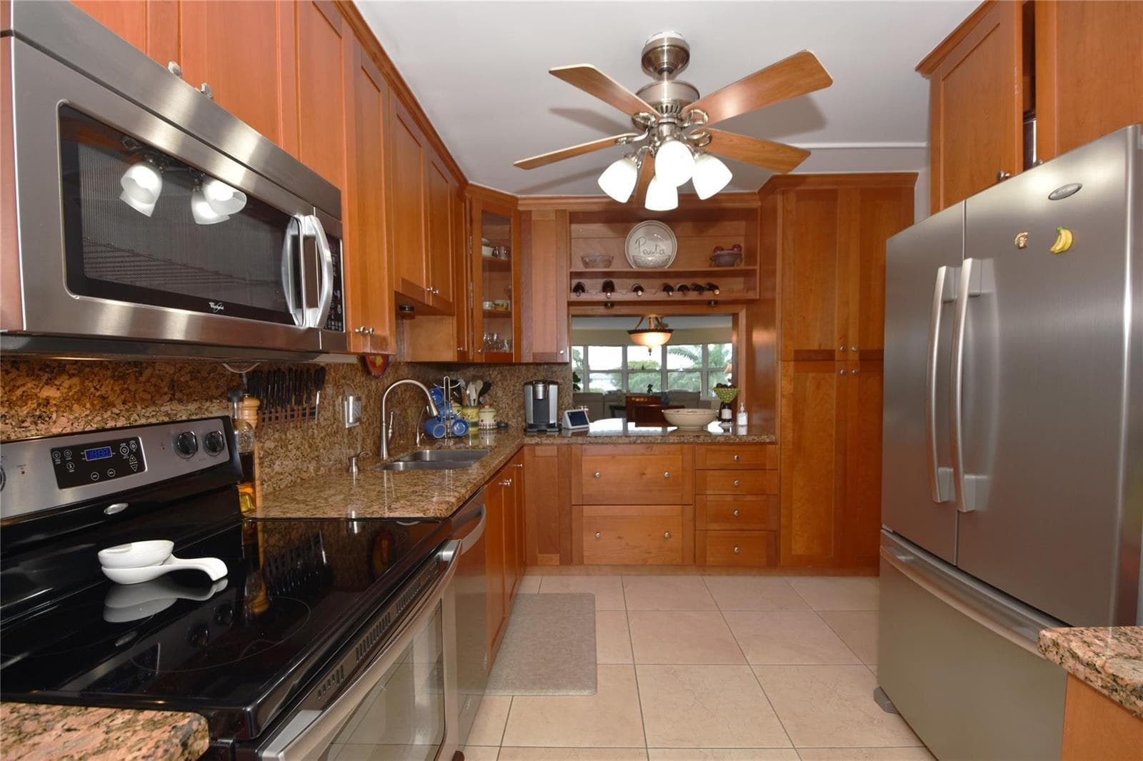 3111 NE 51st Street 405c photo 5