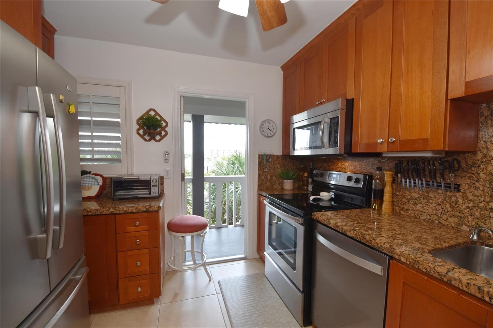 3111 NE 51st Street 405c photo 4