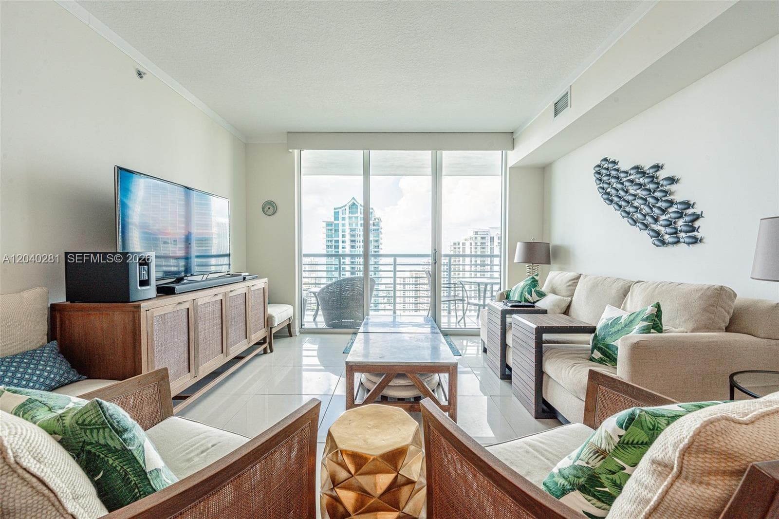 325 S Biscayne Blvd 3821 photo 9