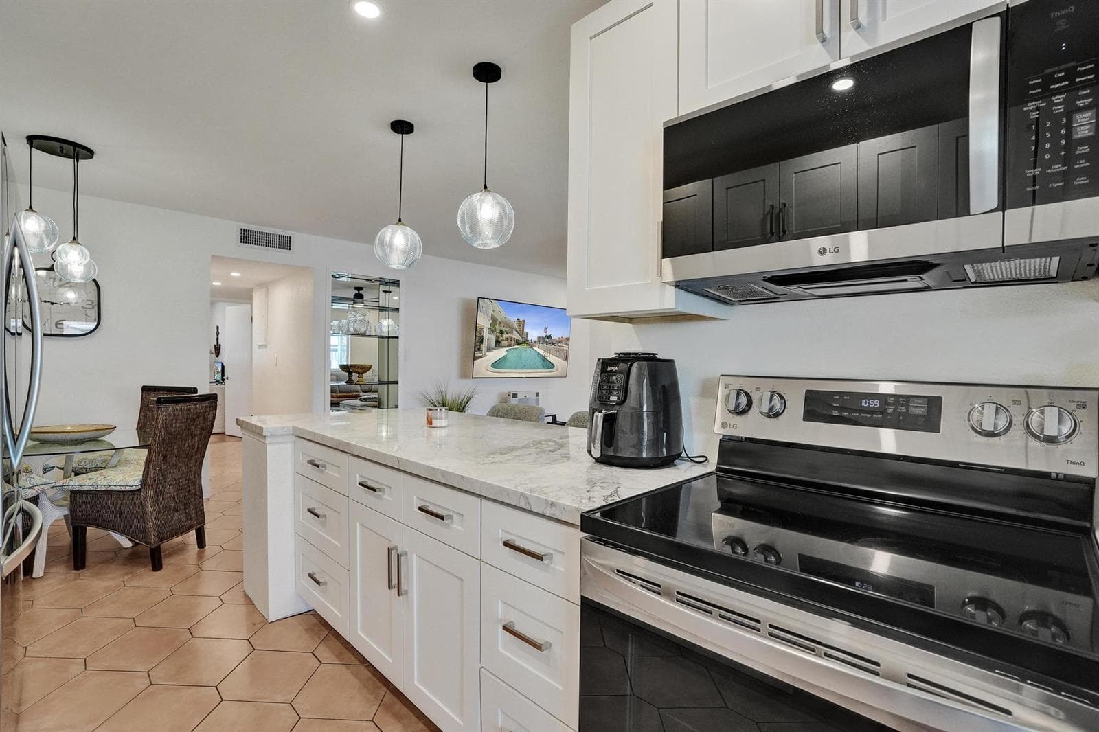 2866 NE 30th Street 4 photo 16