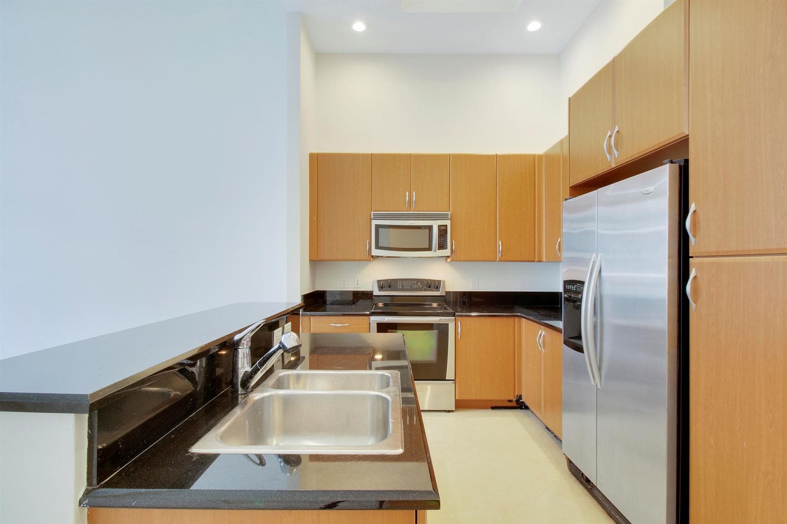 701 S Olive Avenue 316 photo 3