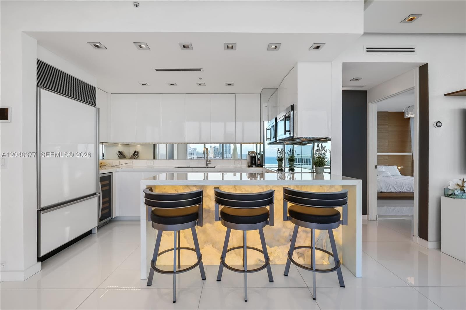 6899 Collins Ave 2208 photo 11