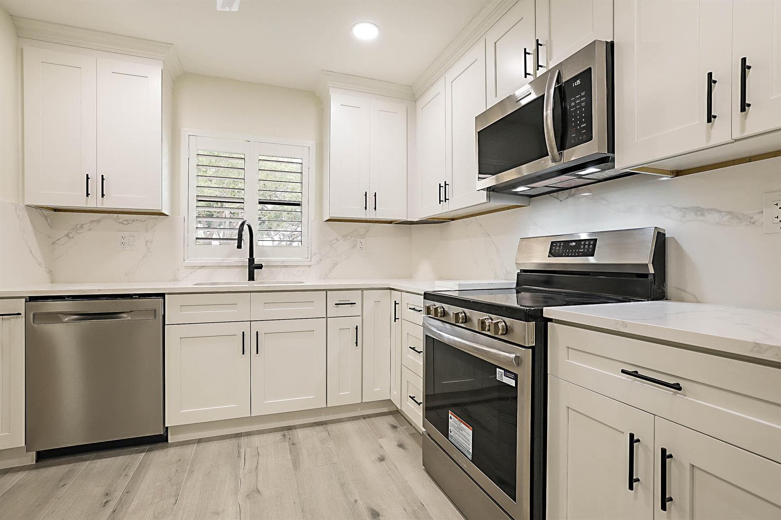 300 Intracoastal Place 203 photo 12