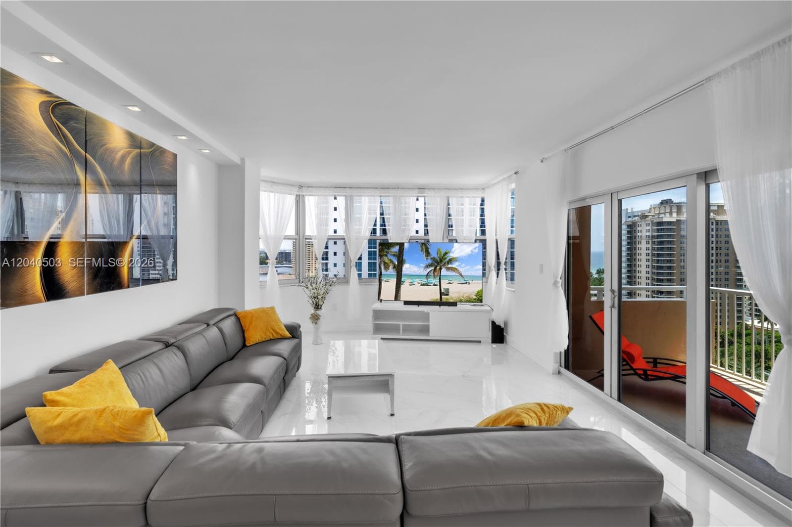 1965 S Ocean Dr 14F(availabale now) photo 2