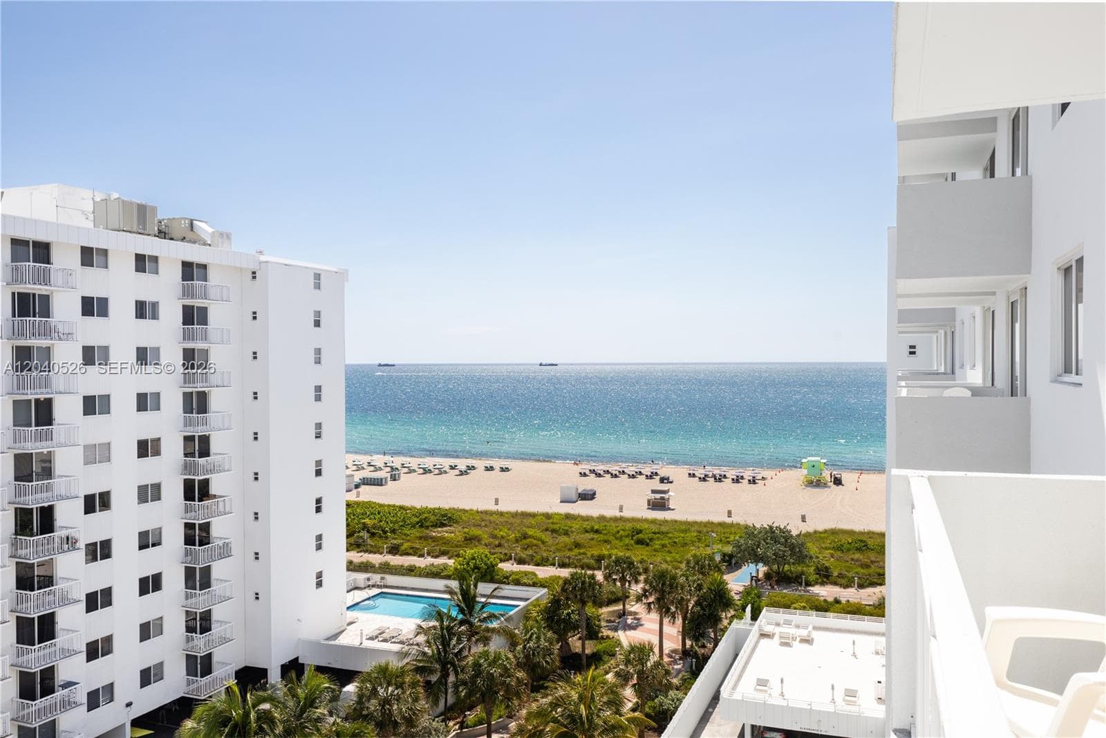 345 Ocean Dr 924 photo 1