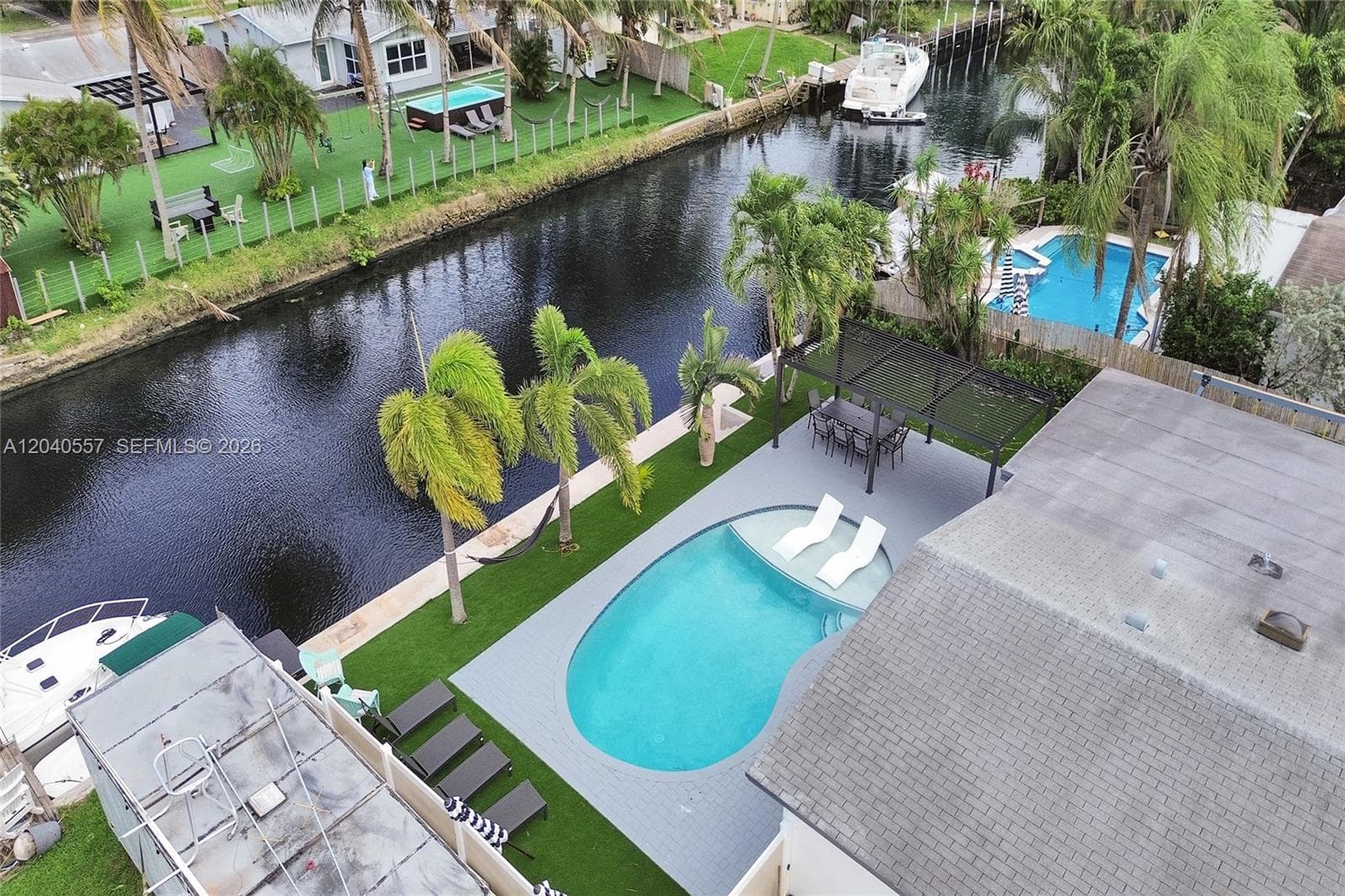 4480 SW 34th Dr photo 4