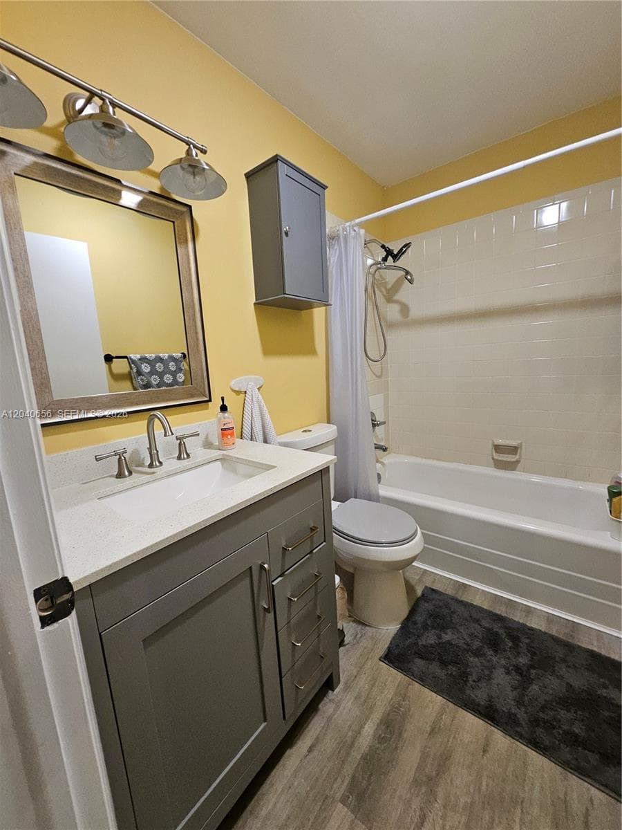 3015 SW 21st Ter 371B photo 10