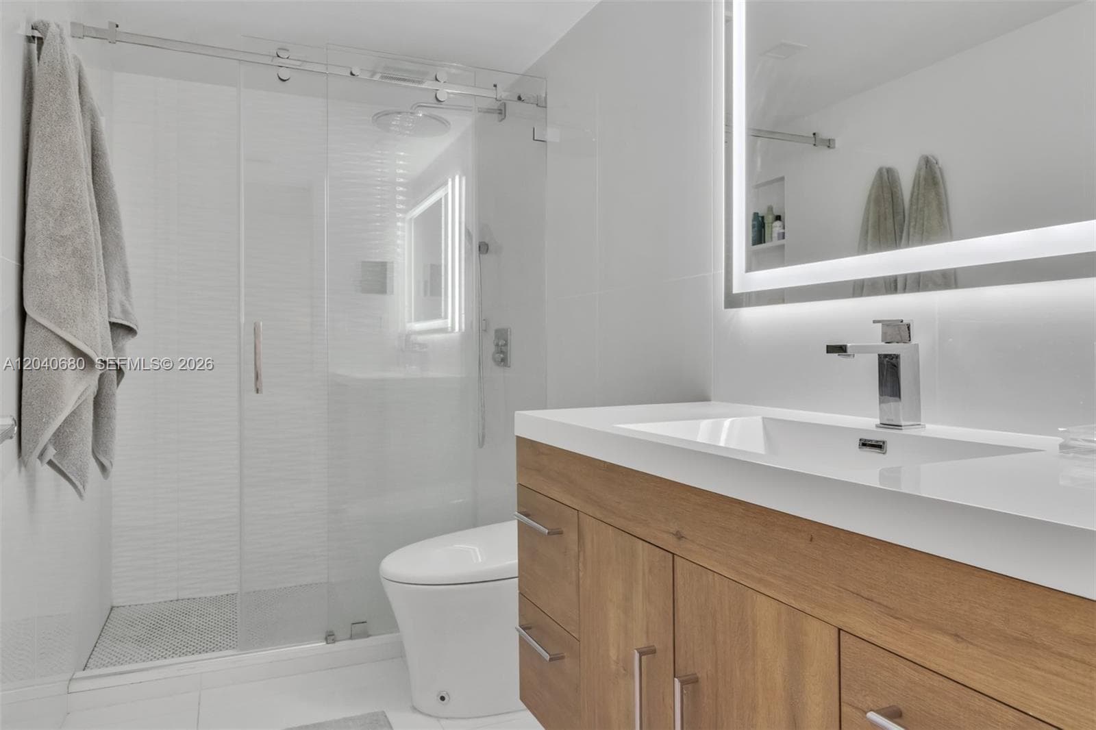5701 Collins Ave PH08 photo 17