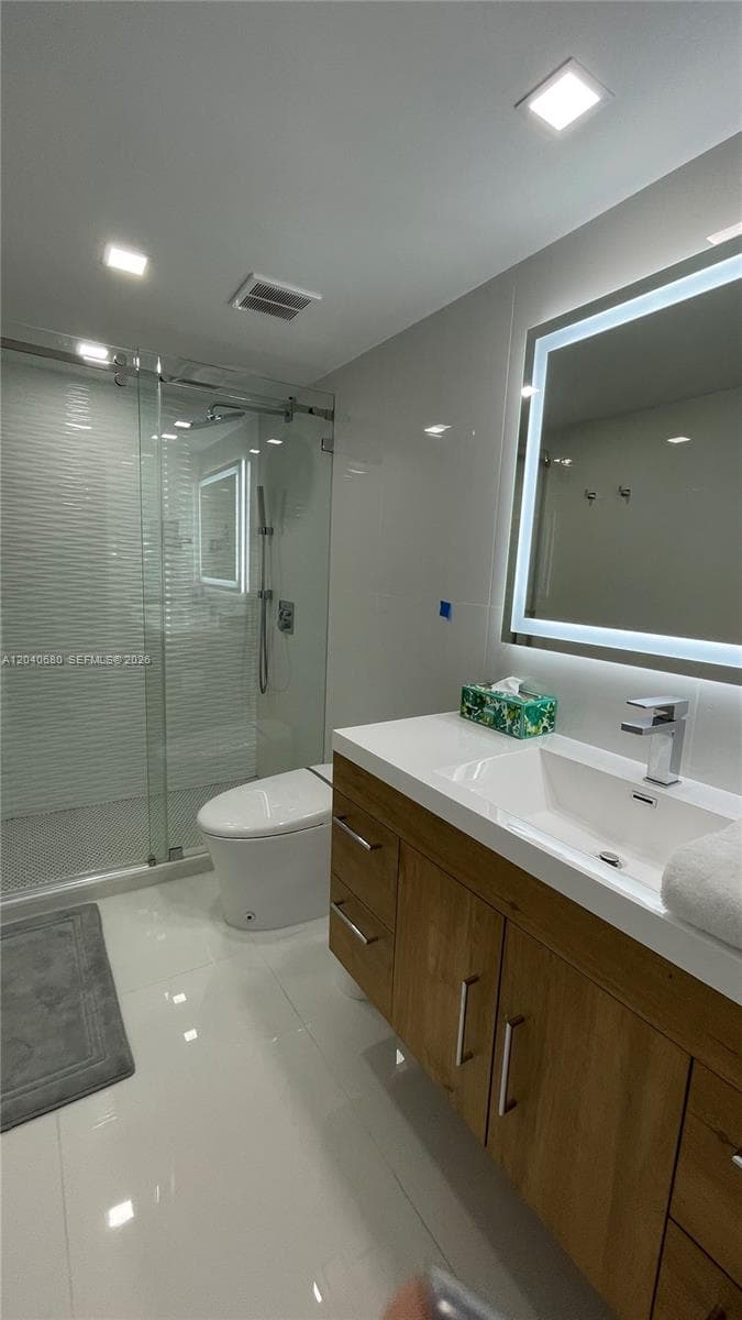 5701 Collins Ave PH08 photo 22