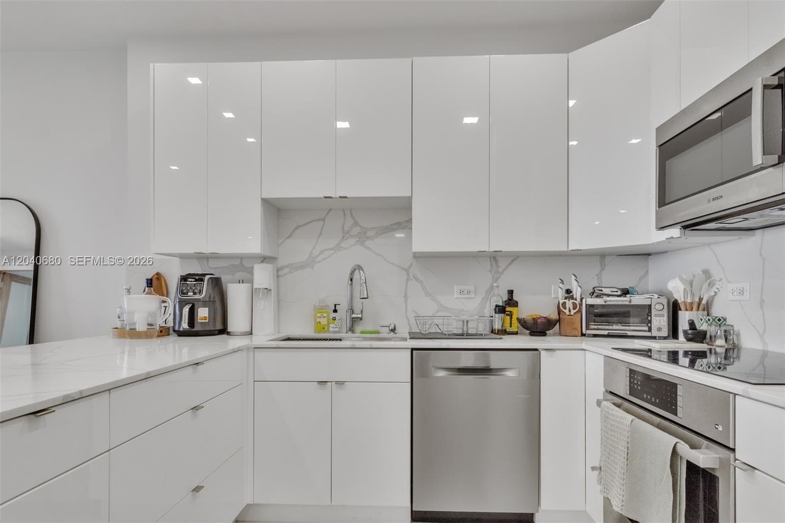 5701 Collins Ave PH08 photo 7