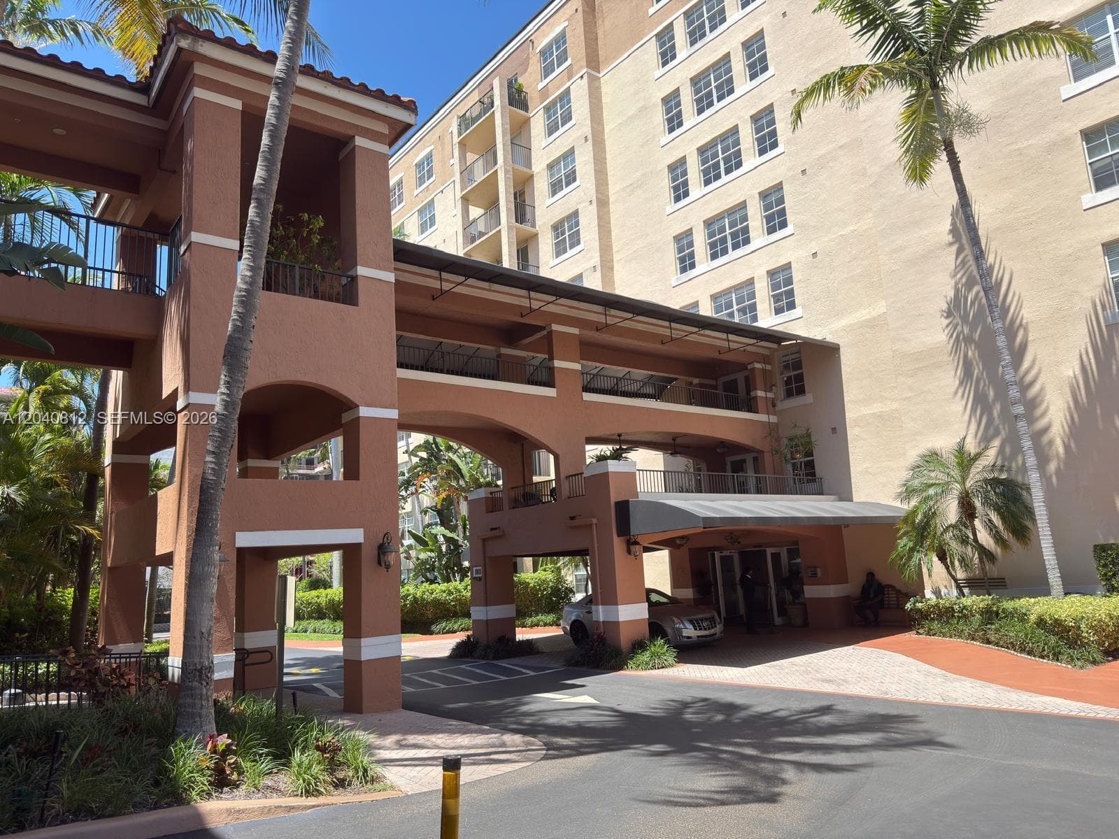 1801 N Flagler Dr 634 photo 3