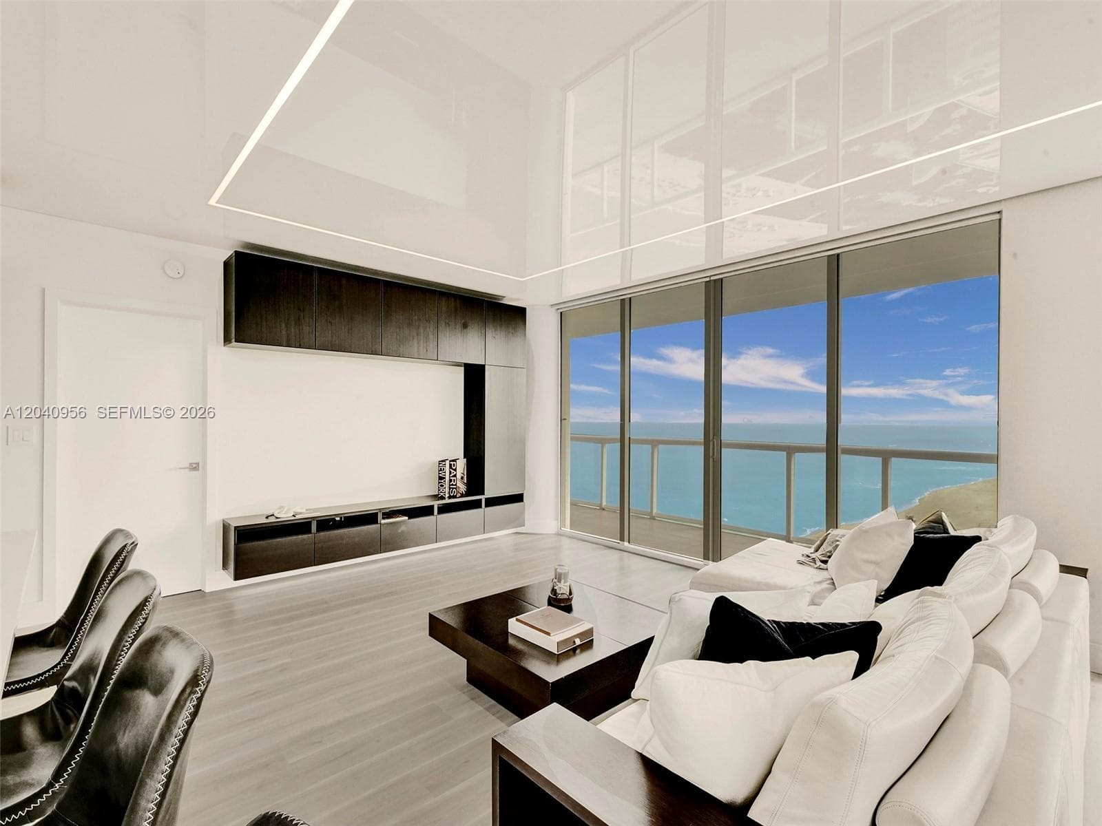 6365 Collins Ave 2407 photo 5