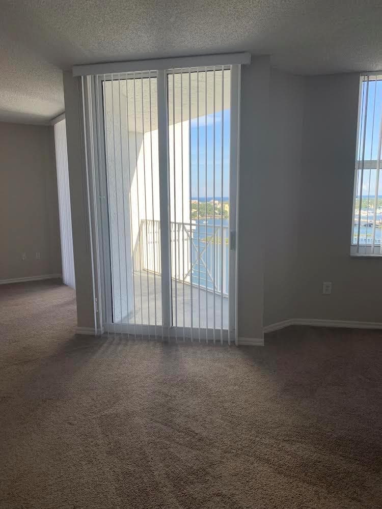 255 Evernia Street 1406 photo 9