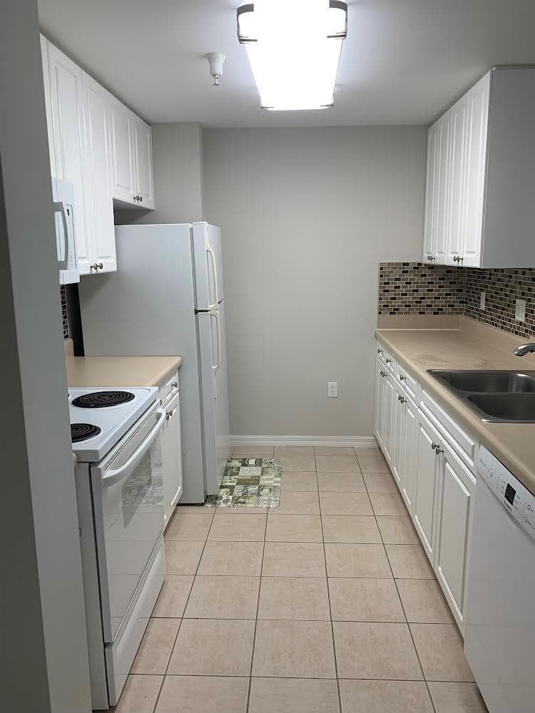 255 Evernia Street 1406 photo 15