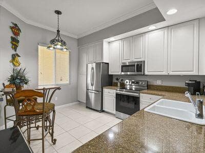 4 Harbour Isle Drive E 106 photo 6
