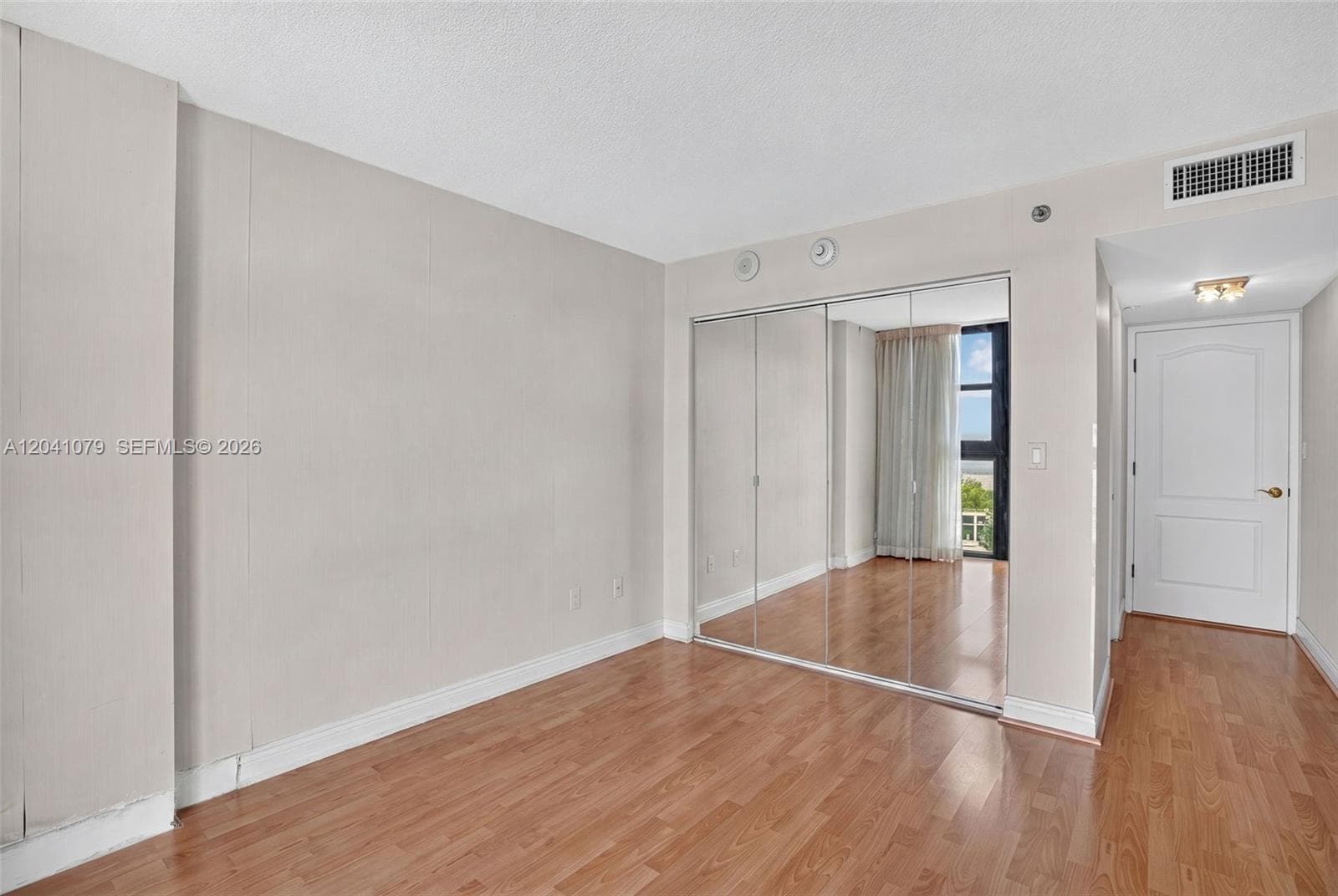 5757 Collins Ave 405 photo 20
