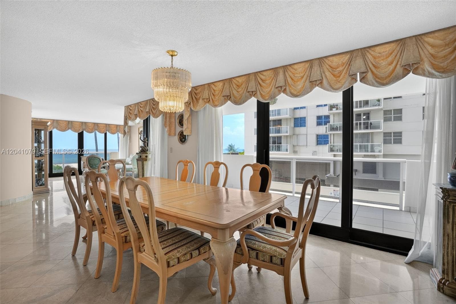 5757 Collins Ave 405 photo 9