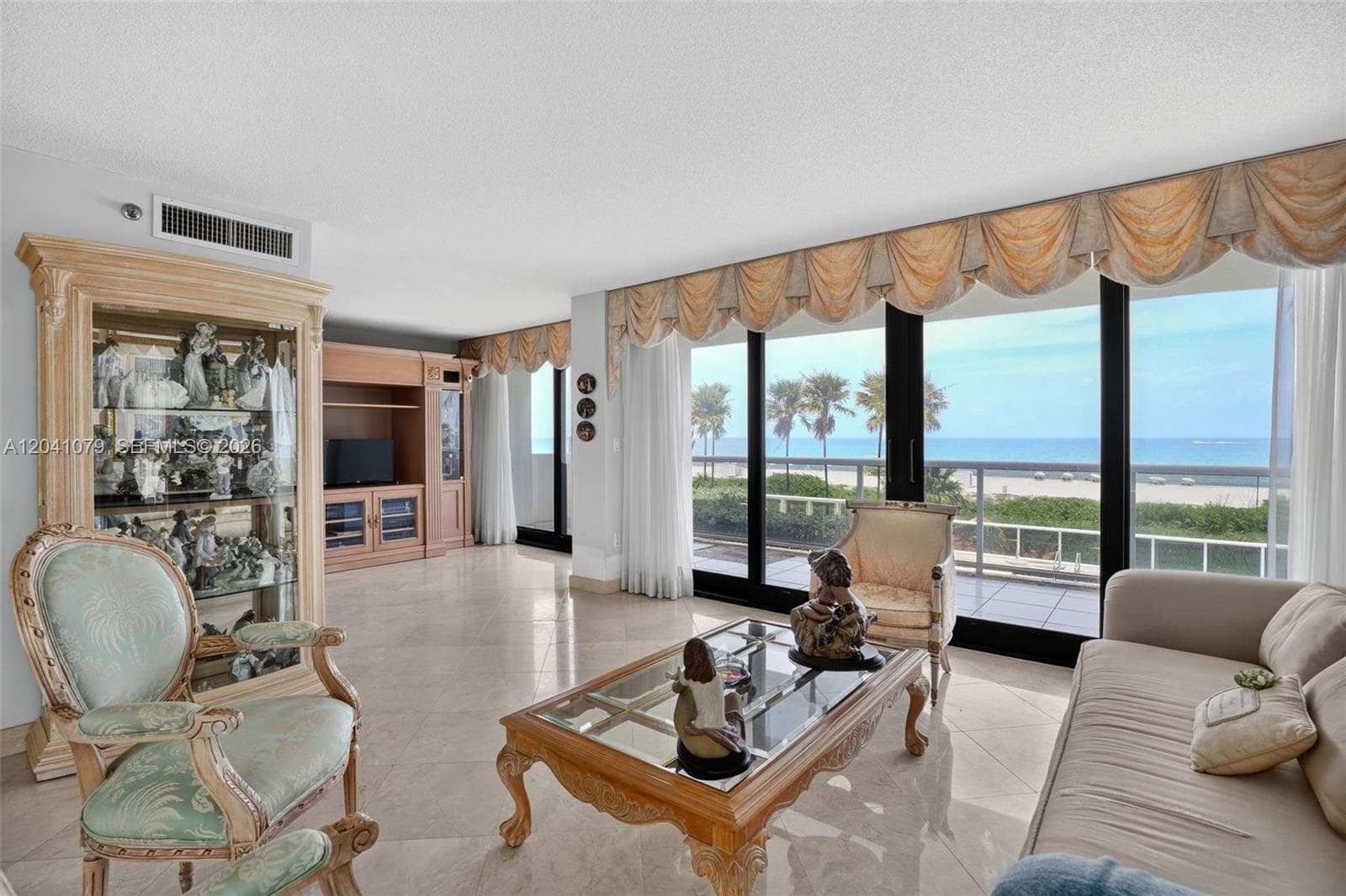 5757 Collins Ave 405 photo 8