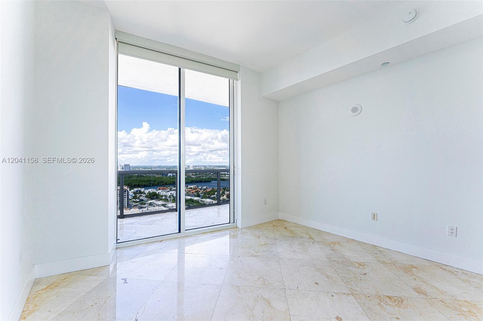 15901 Collins Ave 2805 photo 12