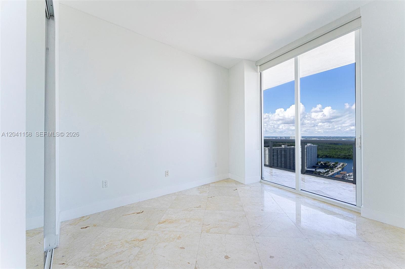 15901 Collins Ave 2805 photo 11