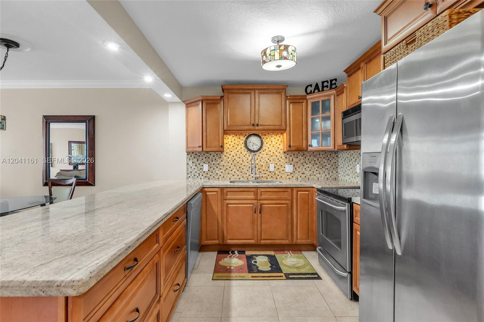 3725 S Ocean Dr 422 photo 8