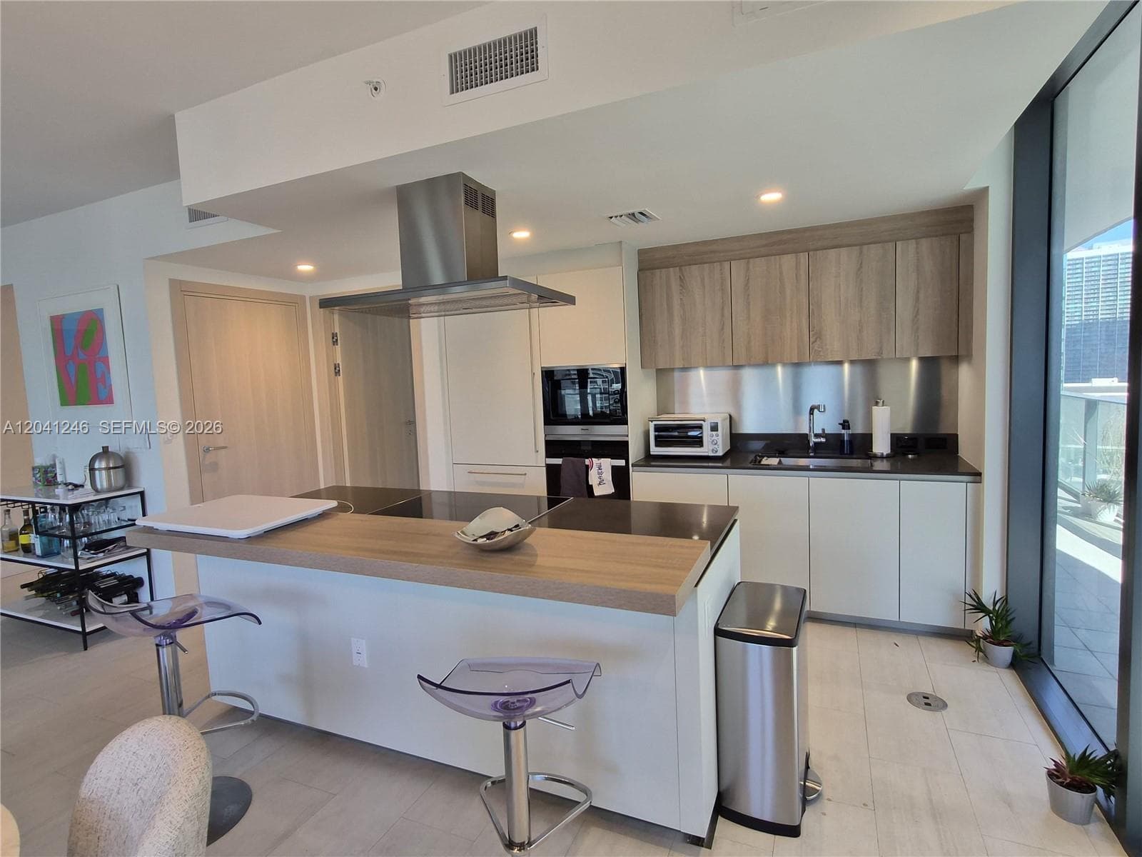 1000 Brickell Plz 2101 photo 7