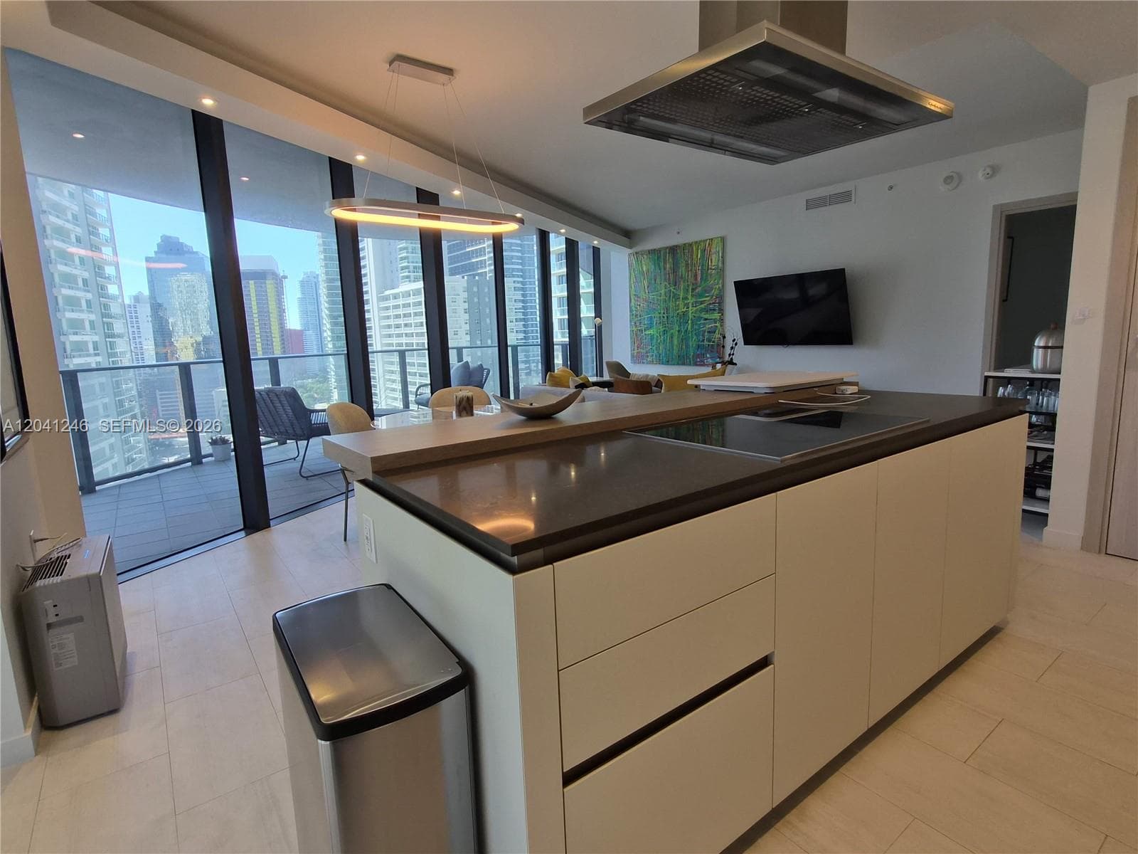 1000 Brickell Plz 2101 photo 9