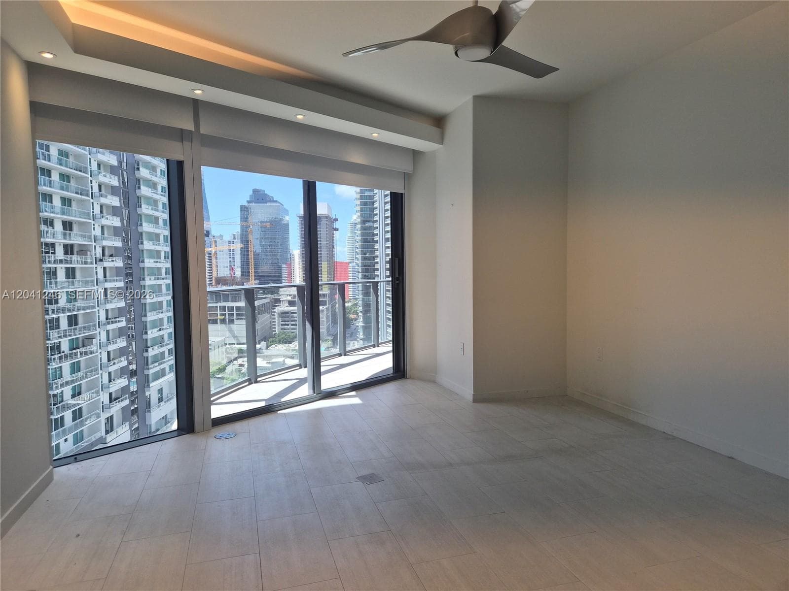 1000 Brickell Plz 2101 photo 11