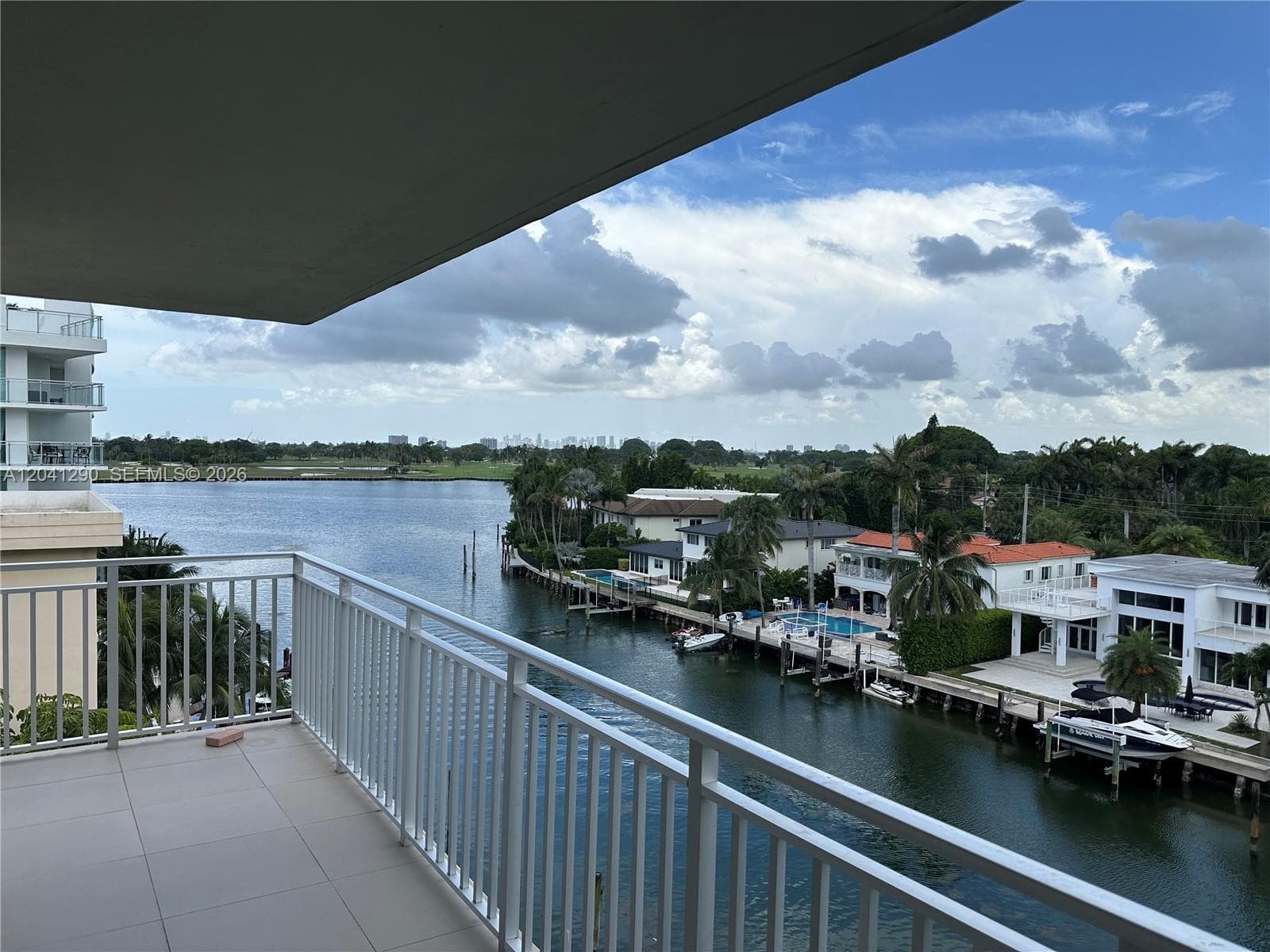 9500 W Bay Harbor Dr 6A photo 2