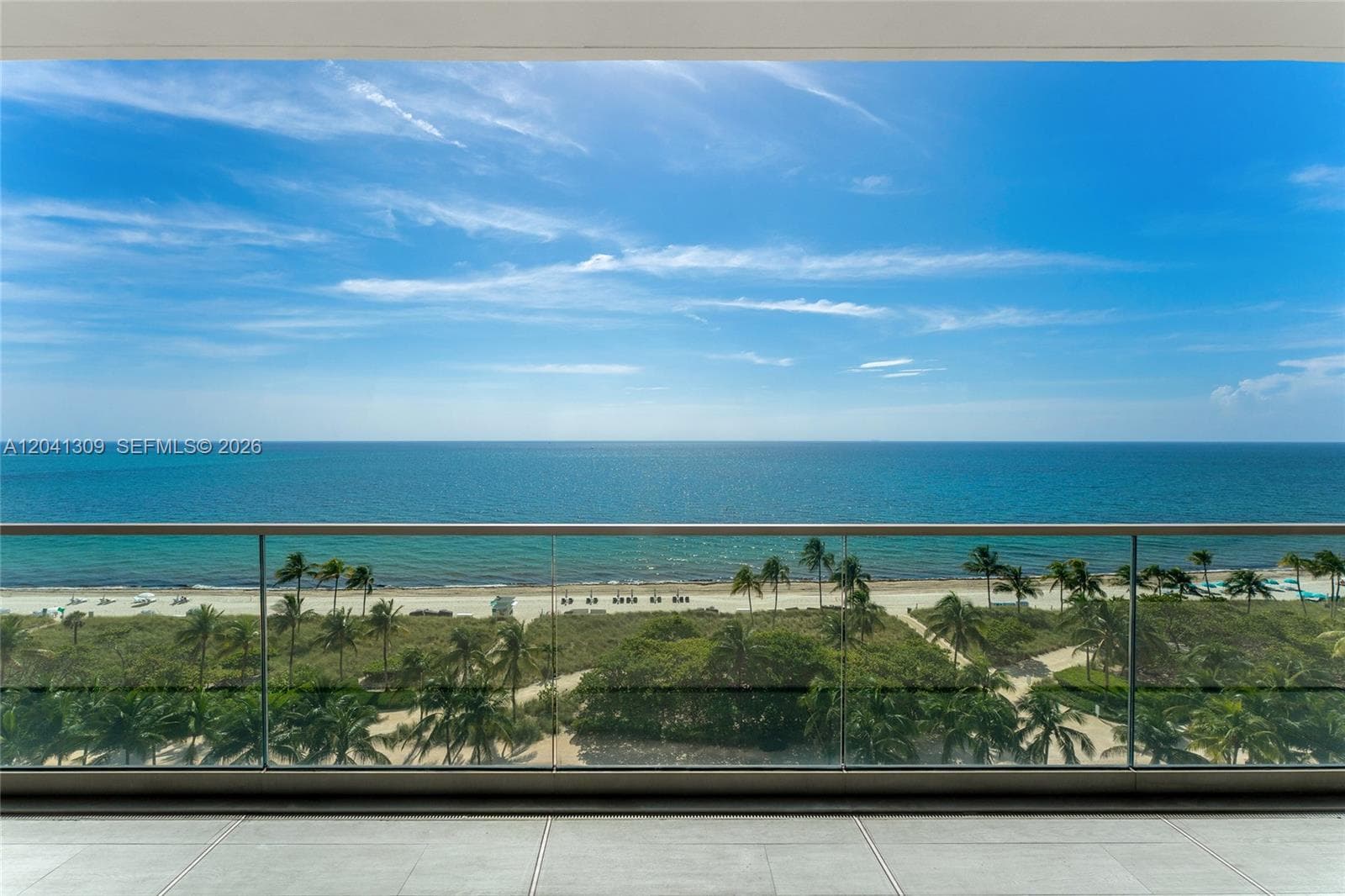 10201 Collins Ave 906 photo 2