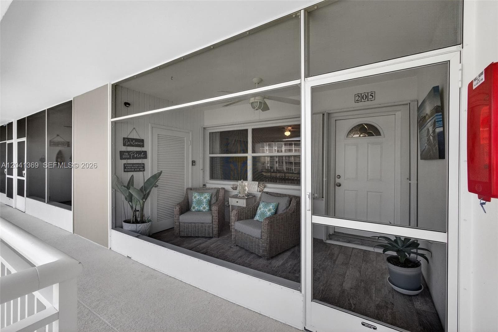 111 Shore Ct 205 photo 8