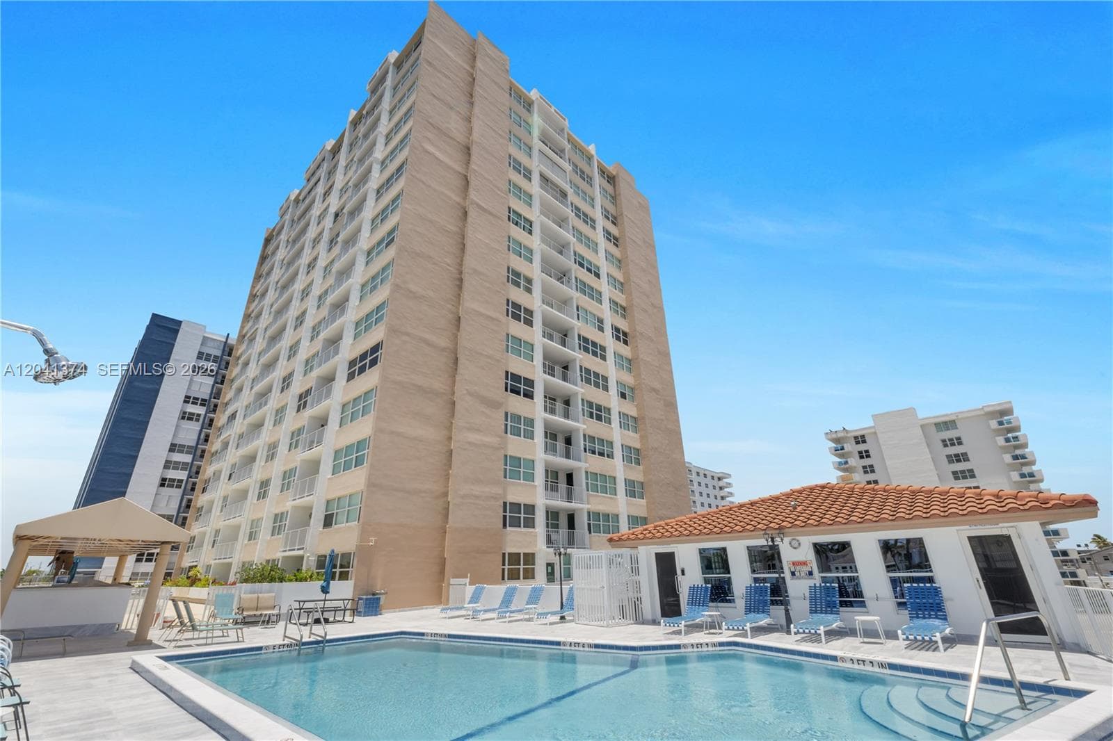 1410 S Ocean Dr 304 photo 1