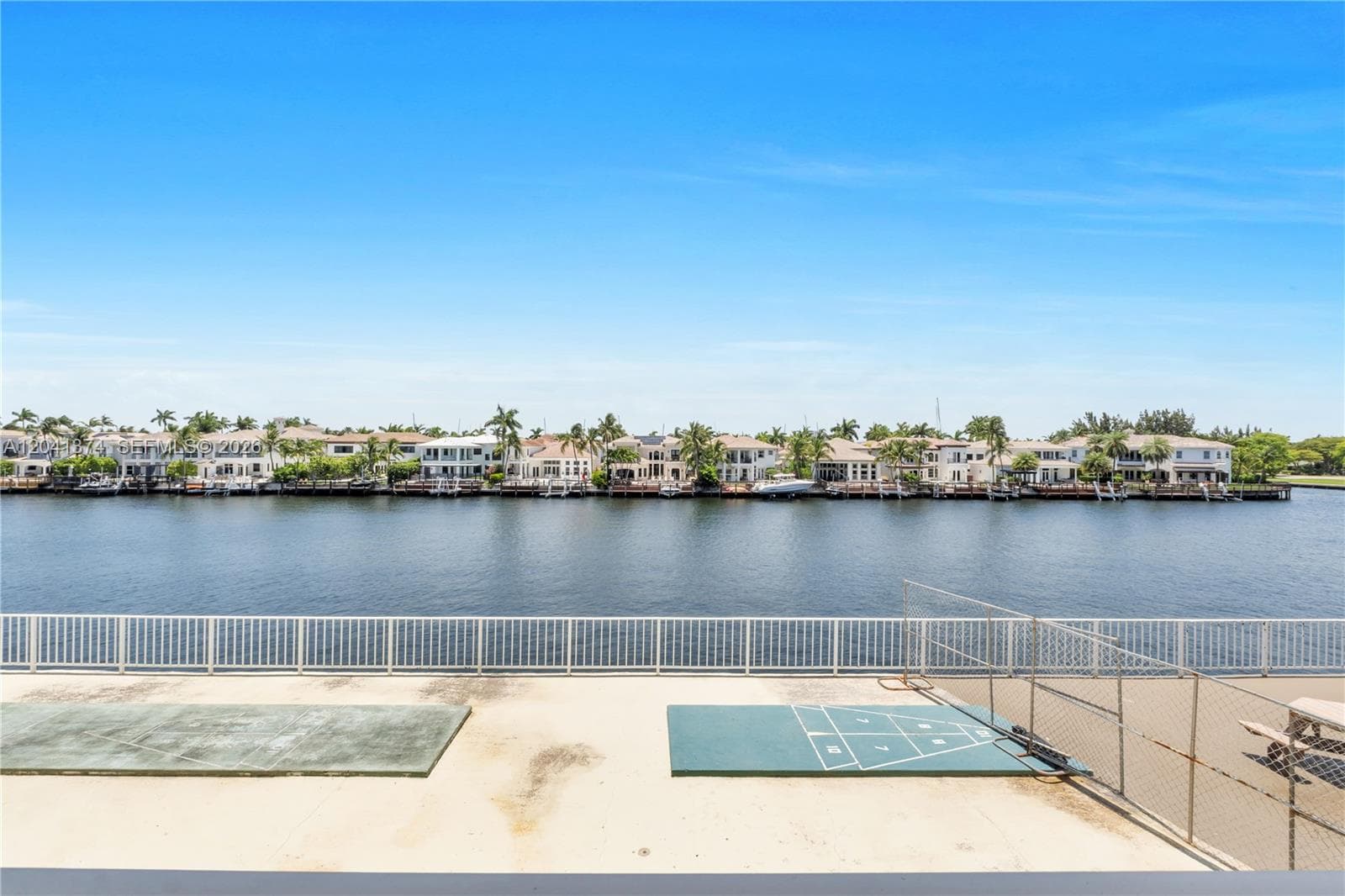 1410 S Ocean Dr 304 photo 21