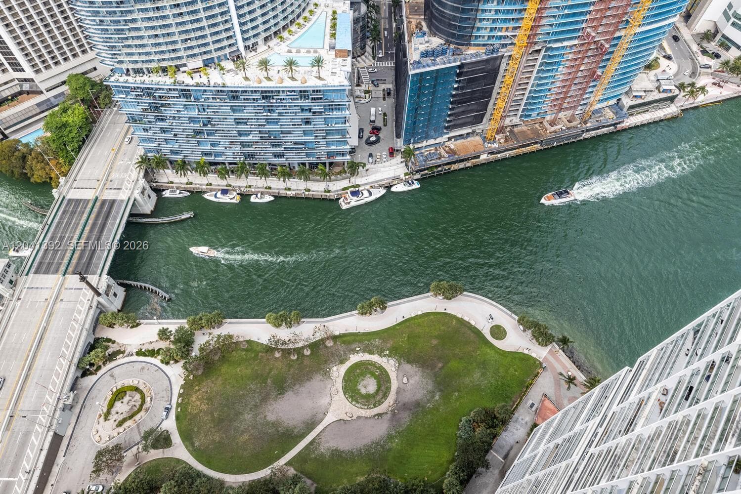 475 BRICKELL AVE 4715 photo 2